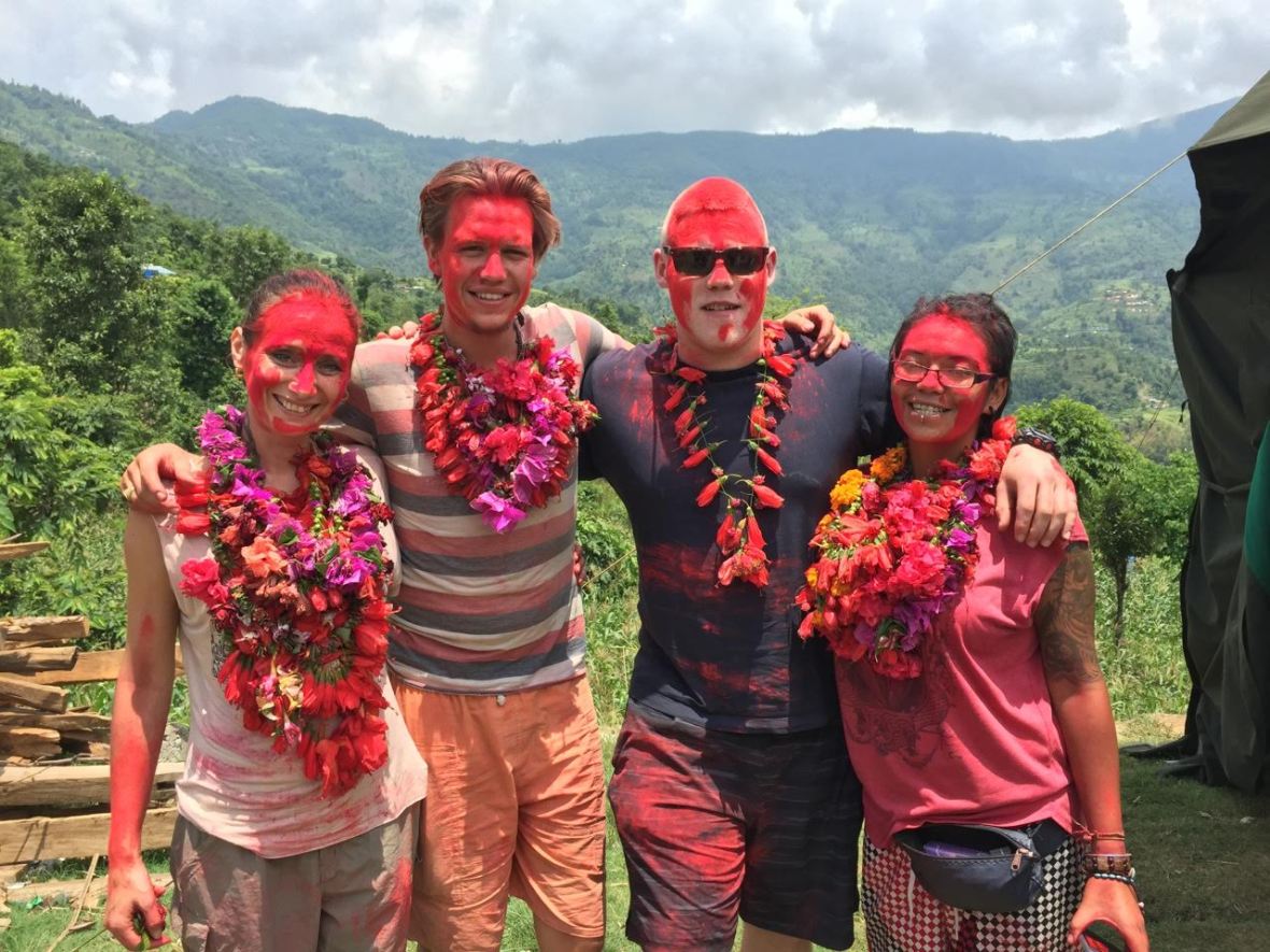 Leila Hafzi - Gods are coming